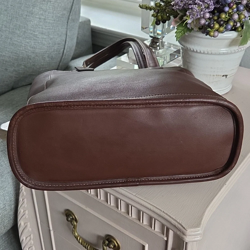Vintage COACH Mahogany Bleeker Leather Tote Bag - Picture 8 of 14